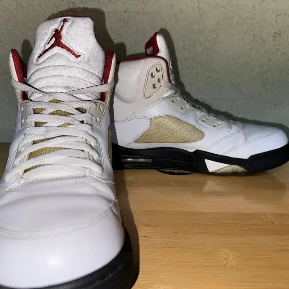 Size 12 - Jordan 5 Retro Fire Red 2013 136027-100‎